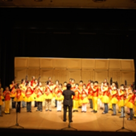 2005年清华附小吹打乐团赴香港参加演出