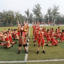 清华附小2013-2014学年军训展示上的古代小士兵