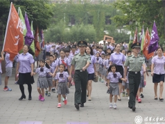 新闻联播:成志少年致敬英雄的人民军队,纪念世界反法西斯战争胜利72周年