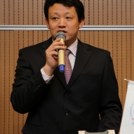 李强