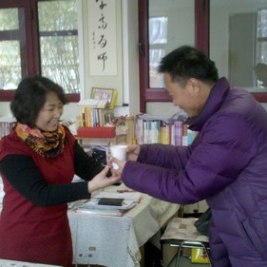 祝全体女教职工节日快乐