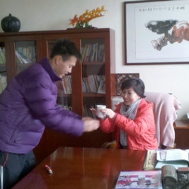 祝全体女教职工节日快乐