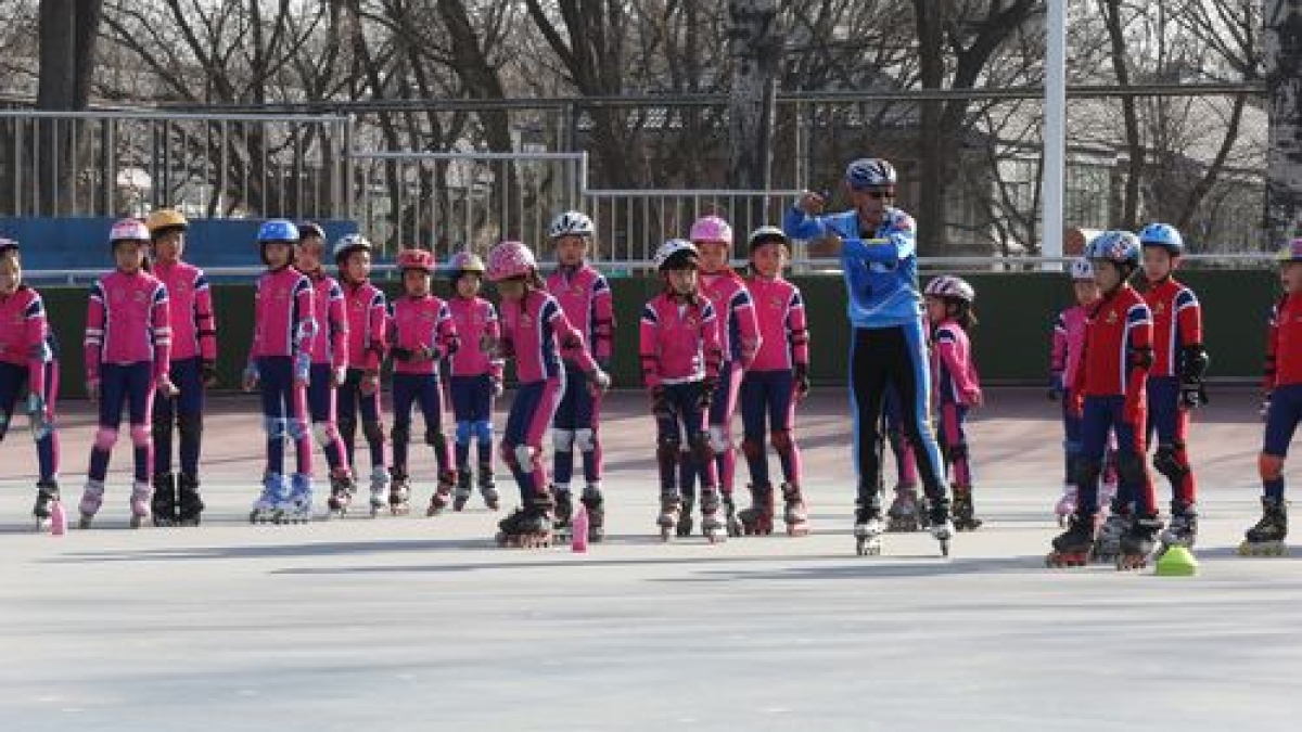 海淀区小学体育科研课题启动现场会在我校召开