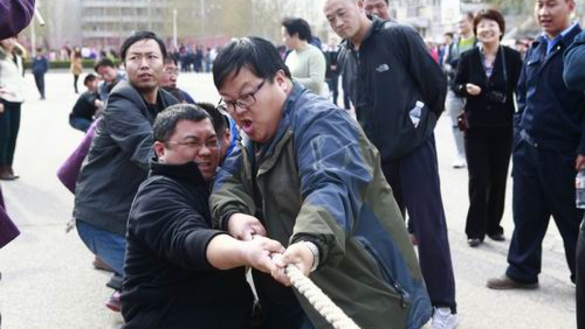 附小工会组织大家参与清华大学运动会