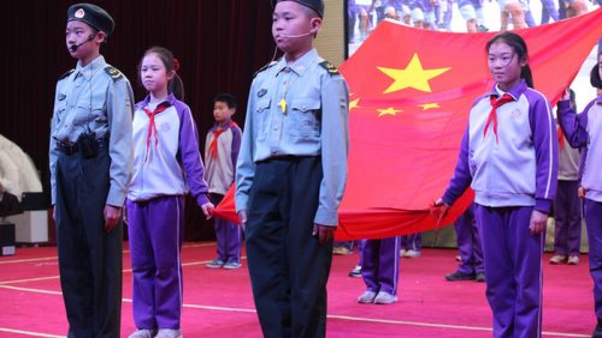 我校举行校园剧展评活动