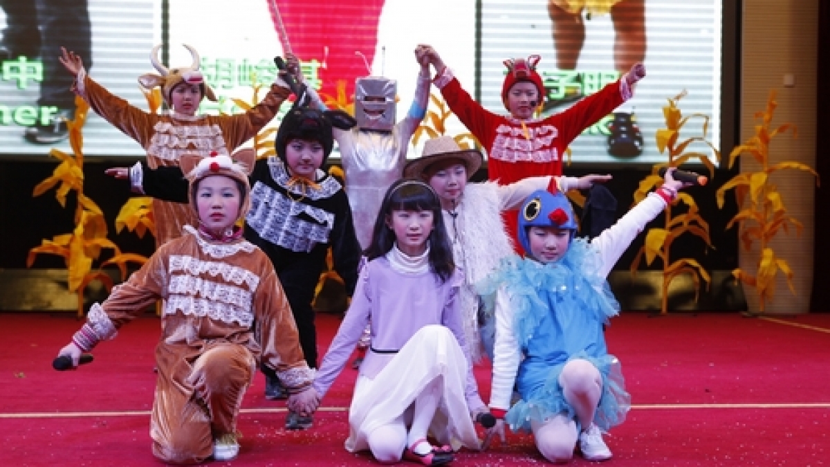 我校“水木童心”校园剧展演精彩展现