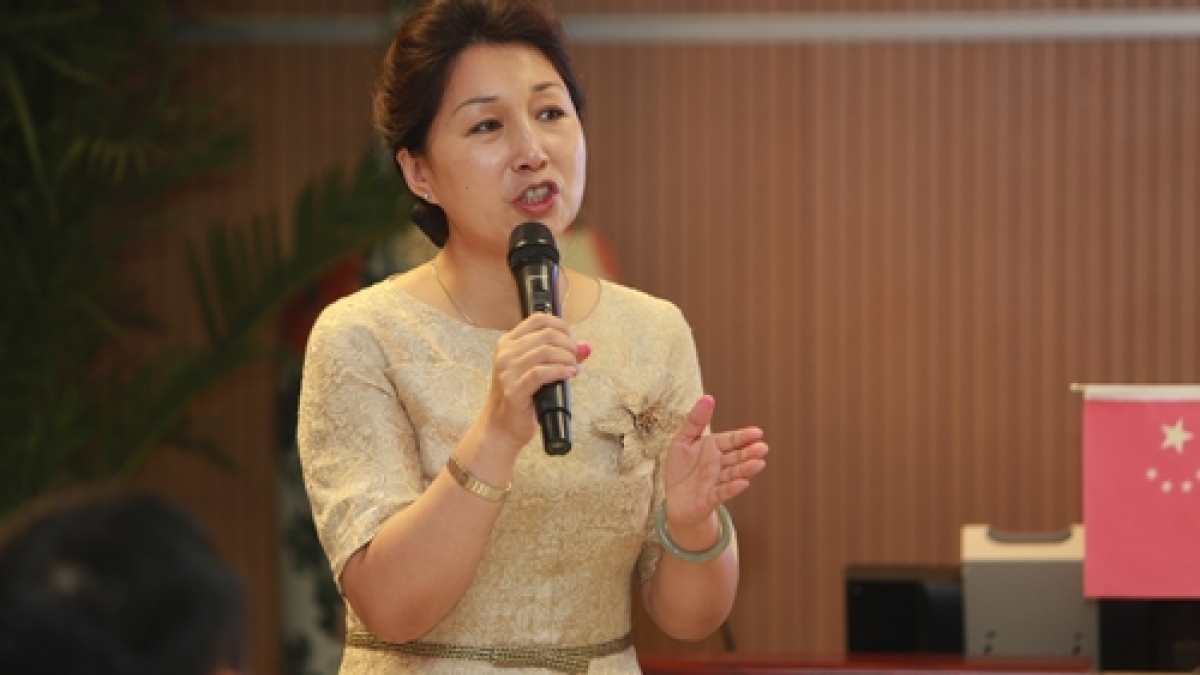 2013-2014学年度校级家委会第一次会议