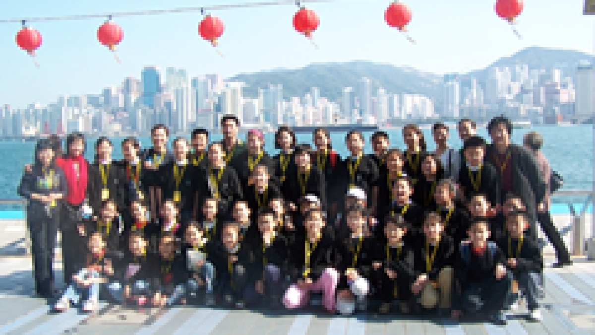 2005年清华附小吹打乐团赴香港参加演出