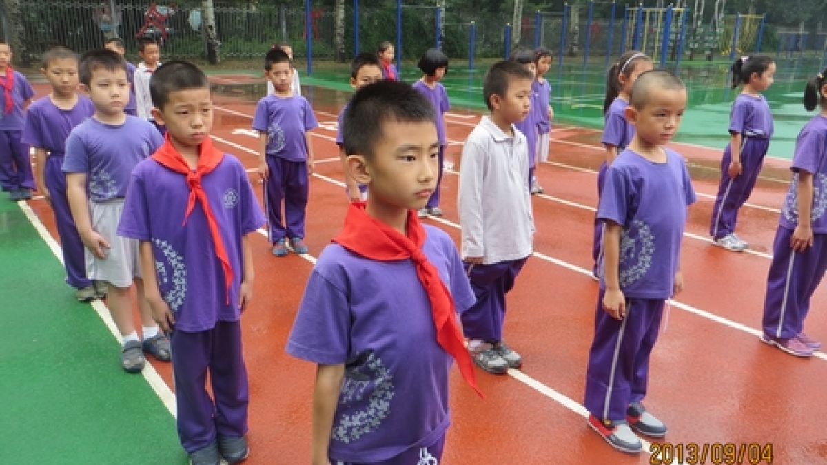我校低年级国防教育第四课——自律