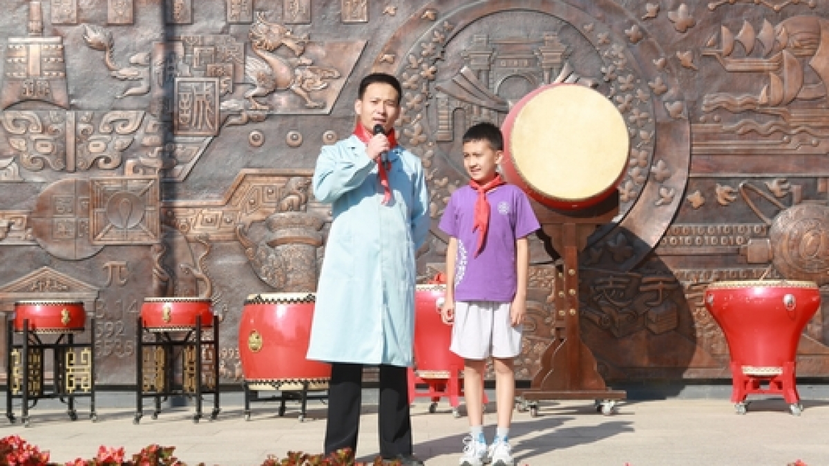 清华附小2013-2014学年度第一学期开学典礼隆重举行