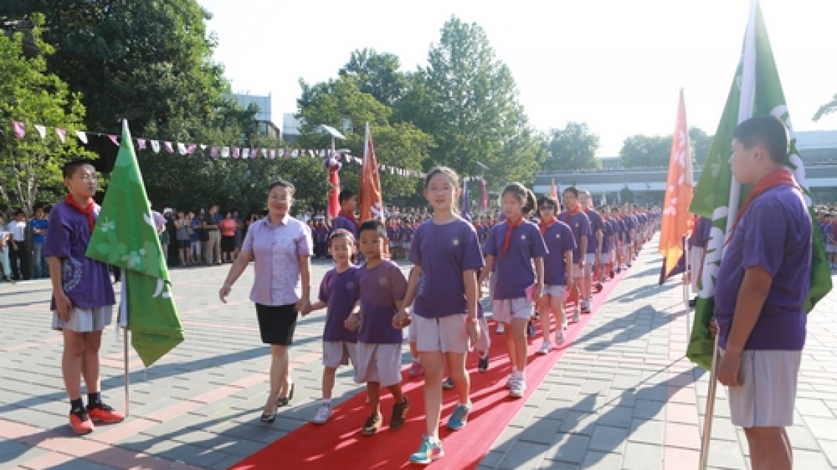 清华附小2013-2014学年度第一学期开学典礼隆重举行