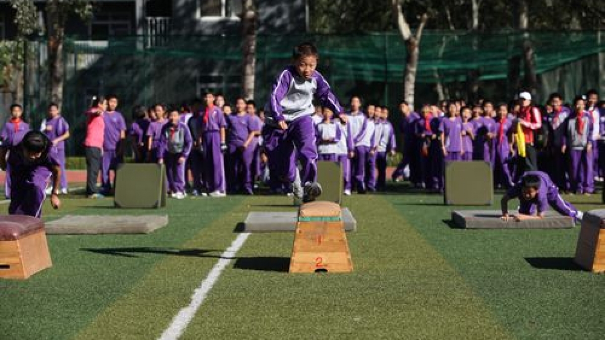清华附小2012年秋季趣味运动会隆重举行