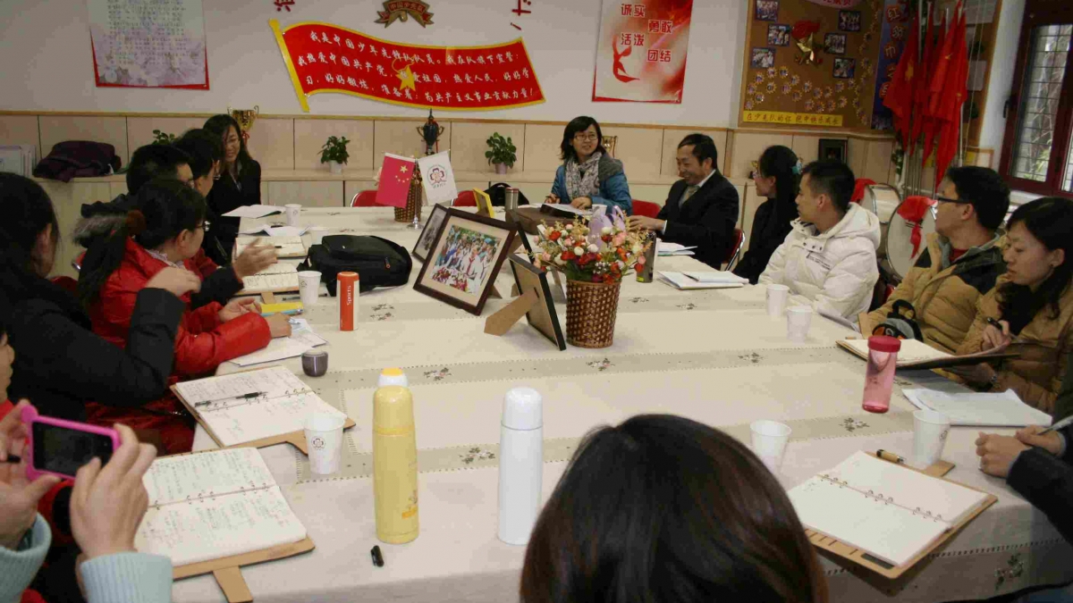 珠海市小学数学课堂实践暨“同课异构”在我校举办