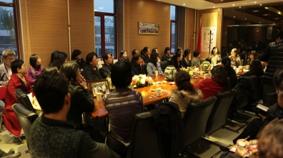我校召开校级家委会委员座谈会