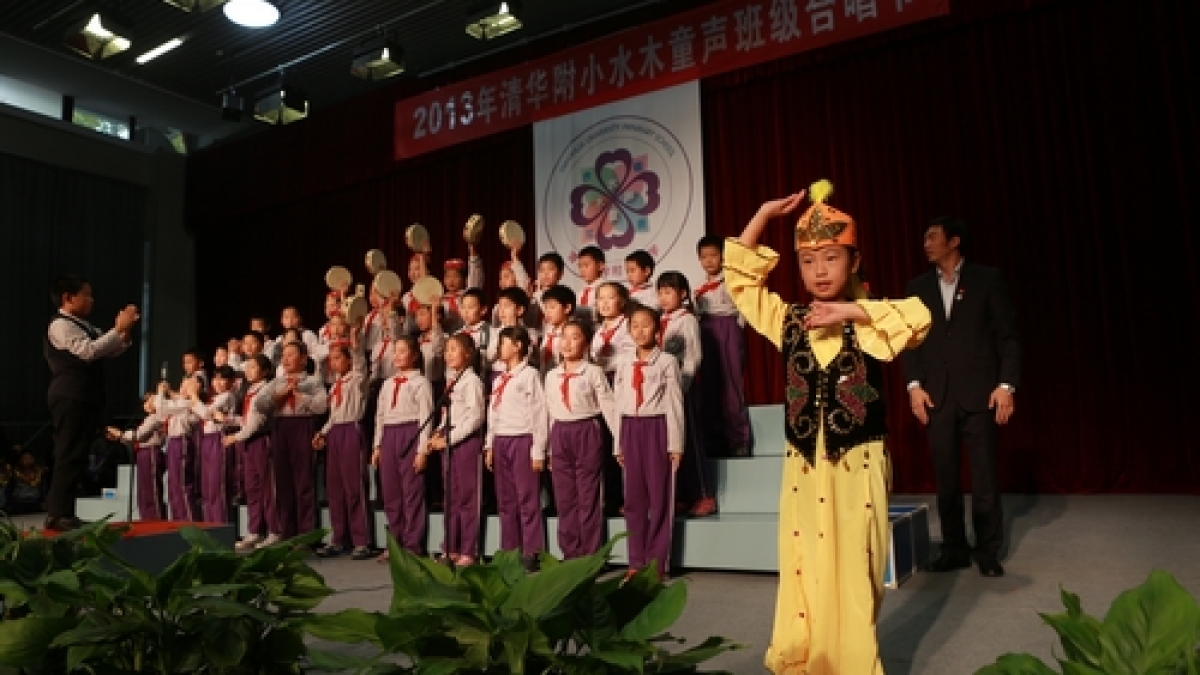 我校中年段“水木童声”合唱比赛圆满落幕
