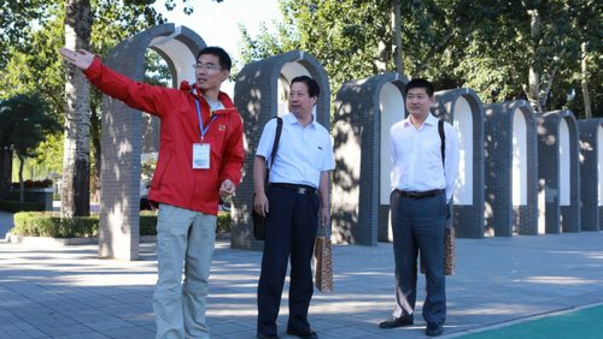 北京市各县区教育系统领导及校长来我校交流