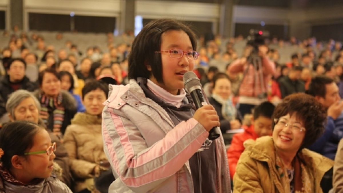 生命化教育倡导者张文质先生来我校进行家庭教育讲座