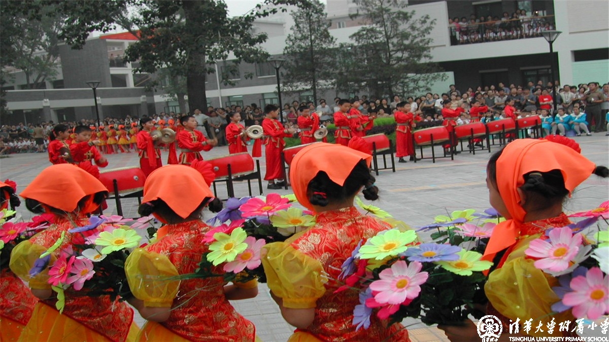 2002年我校新校舍竣工典礼演出