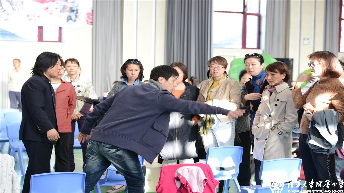 我校金帆民乐团参加北京市第十六届学生艺术节前的彩排