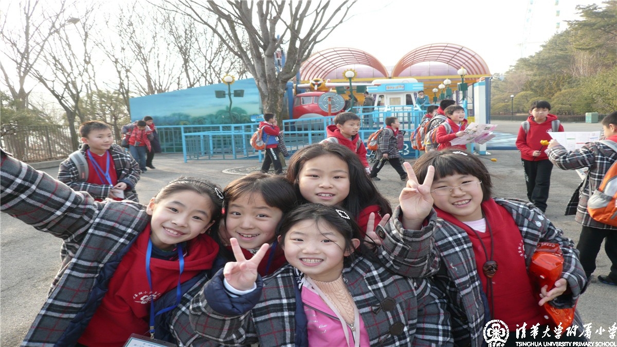 2009年我校受邀赴韩国参加第二届徐罗伐中韩青少年交流活动