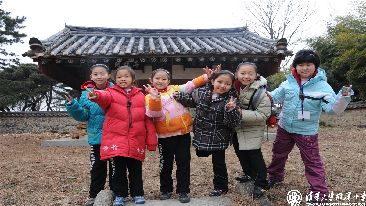 2009年我校受邀赴韩国参加第二届徐罗伐中韩青少年交流活动