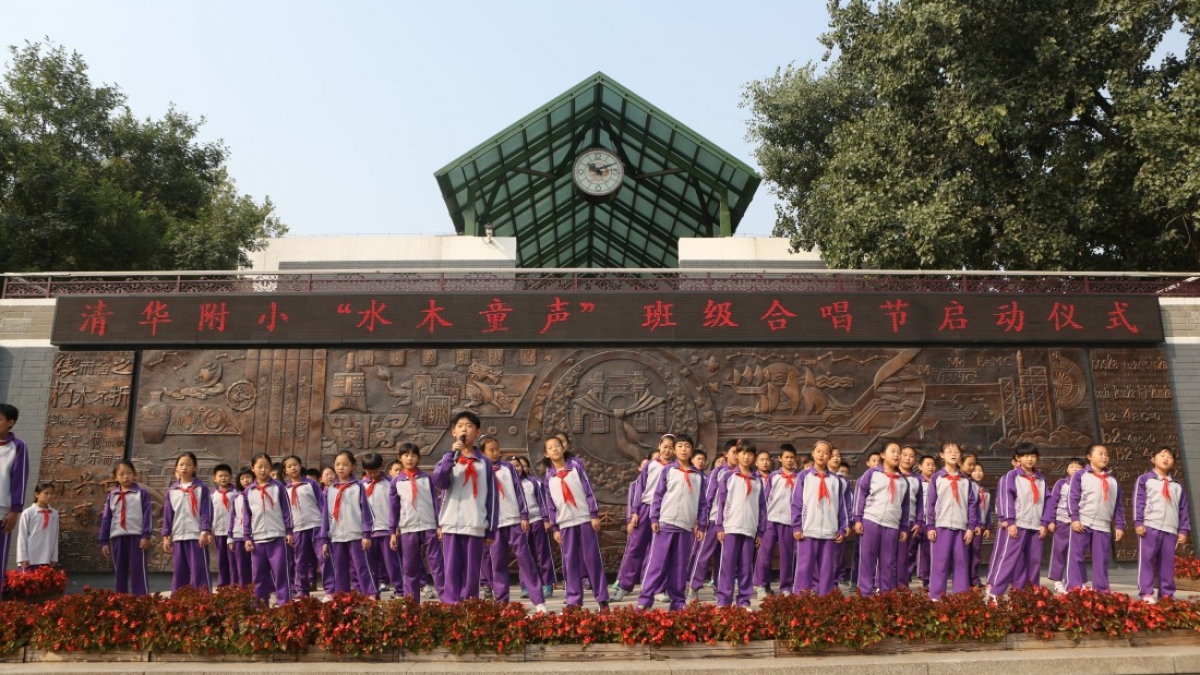 合唱团为班级合唱节拉开序幕