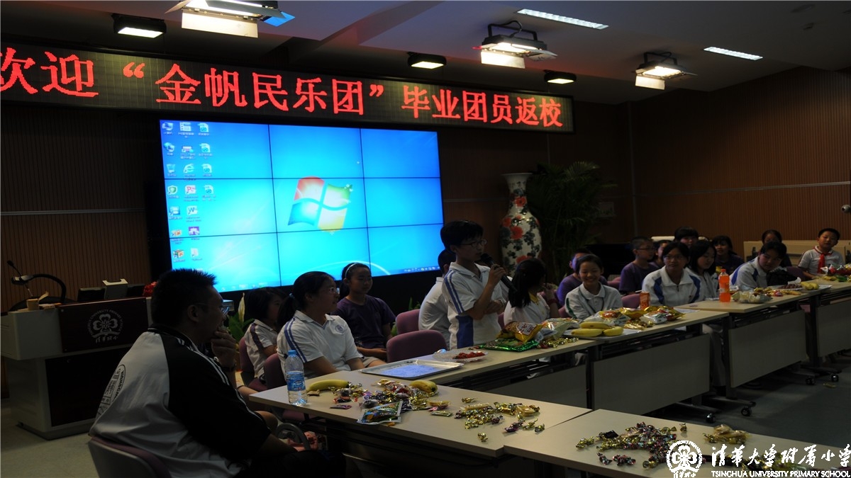 热烈欢迎我校“金帆民乐团”毕业团员返校