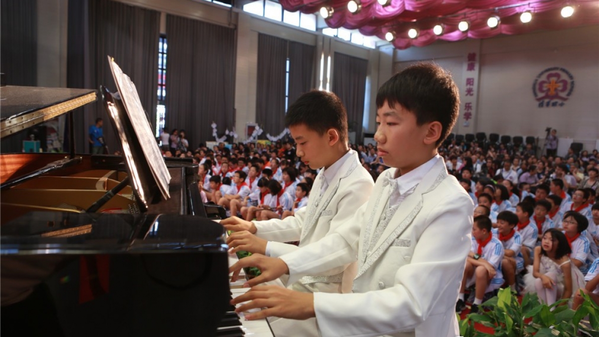 “记录童年，才艺绽放“ ——清华附小2014届毕业典礼才艺专场报道