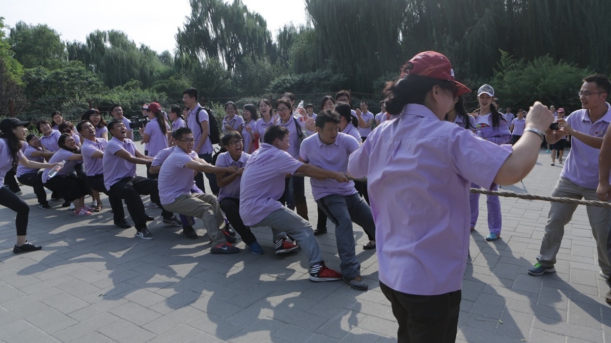 教师节寻访“两园”，践行社会主义核心价值观