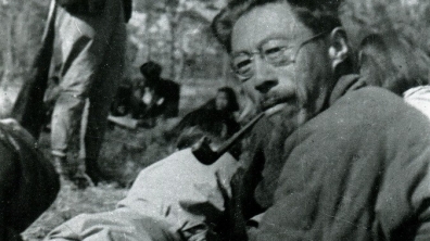 诗人主要的天赋是爱,爱他的祖国,爱他的人民——采访成志时期老校友闻立雕先生 之二----《世纪情愫》编委会,执笔:吴逸