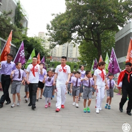 【清华附小成志教育】新闻联播：奥运冠军与成志少年共上开学第一课！