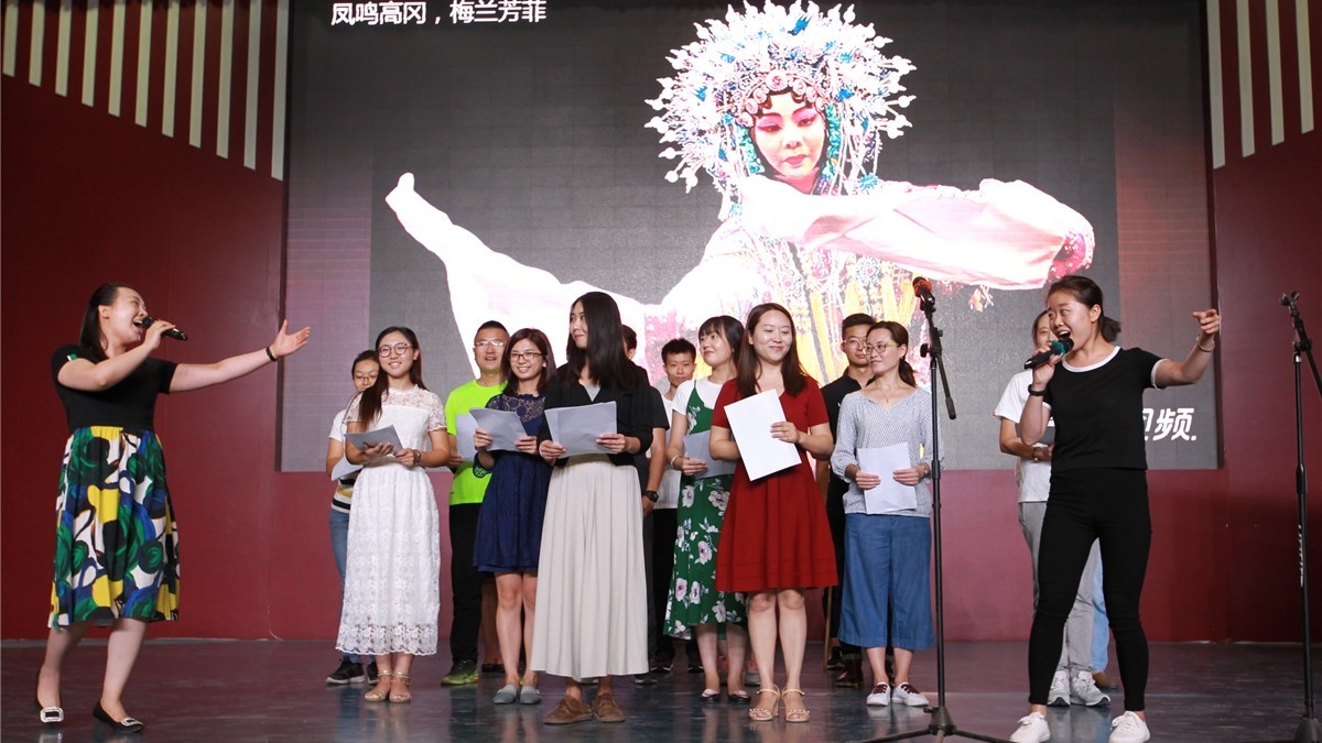 【清华附小成志教育“100+2” 】成志师生这样为祖国庆生！